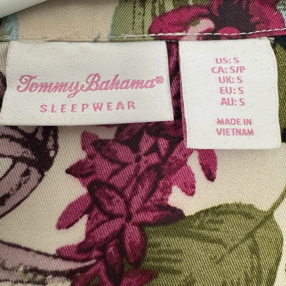 Tommy Bahama Pajama Top S Beige Floral Tropical Satin‎ Button Up Long Sleeve